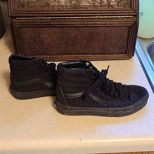 Boys/ Men's VANS high top sneakers